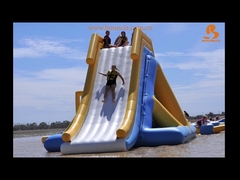 Tobogán acuático inflable gigante flotante de lona de PVC de 0,9 mm con certificado TUV